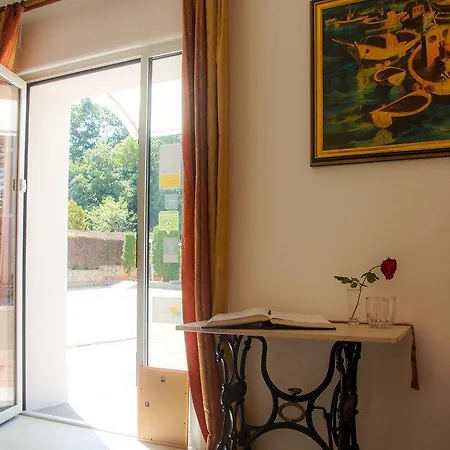 Umag Apartments *